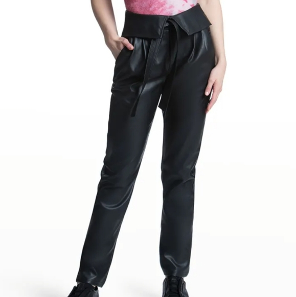 JUICY COUTURE | belted faux leather pleated foldover waist pants - Picture 9 of 10